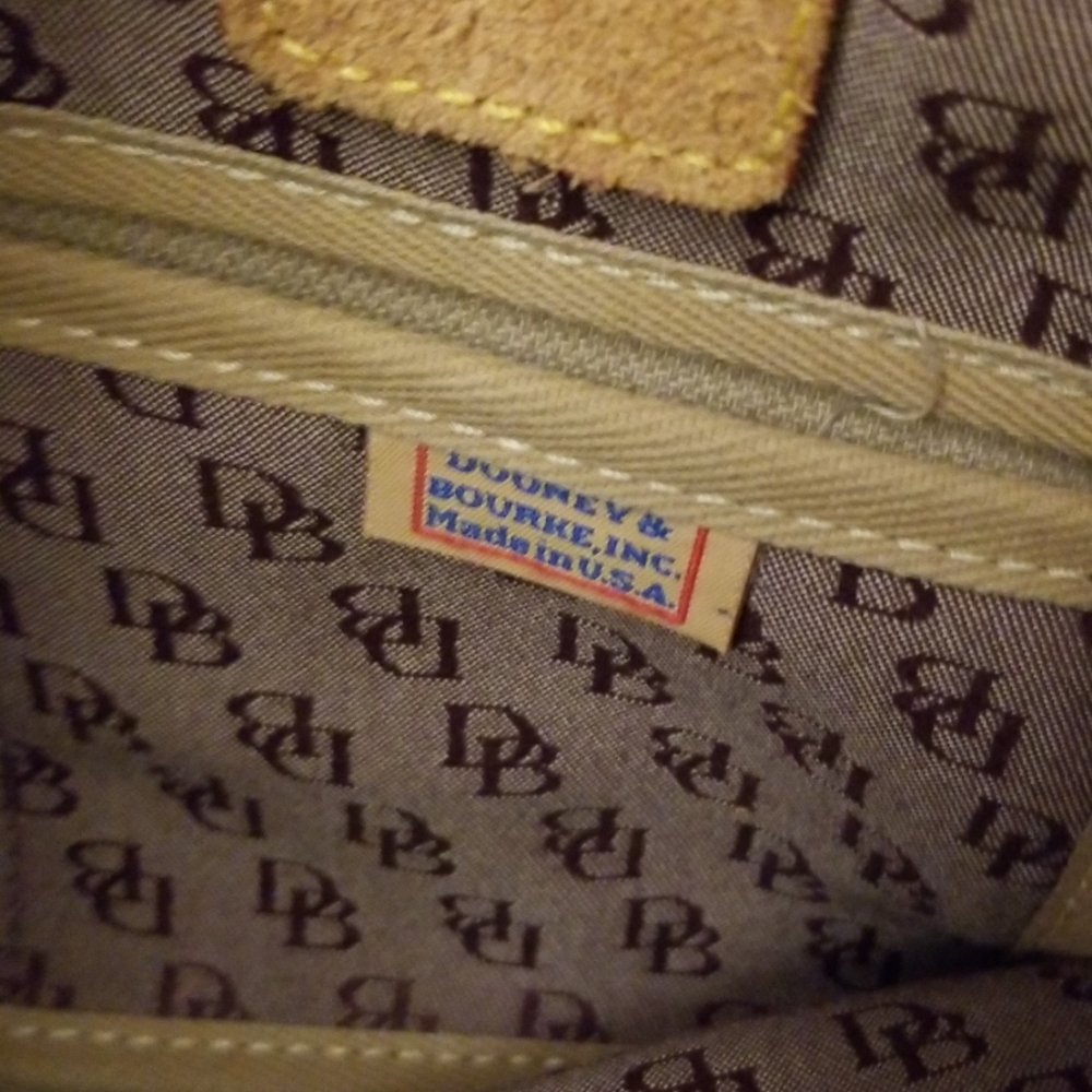 Dooney & Bourke bag - Picture 7 of 8